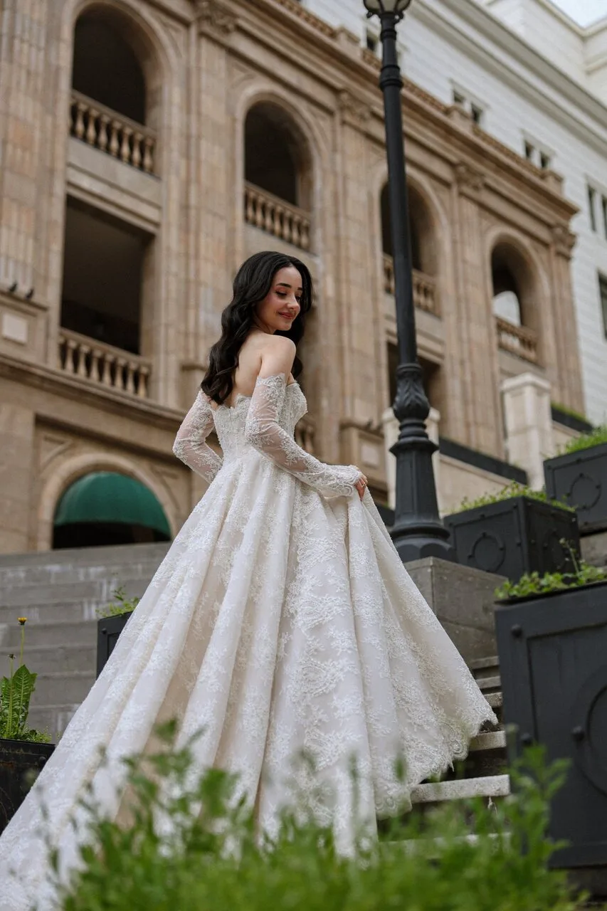 Elizabeth 7